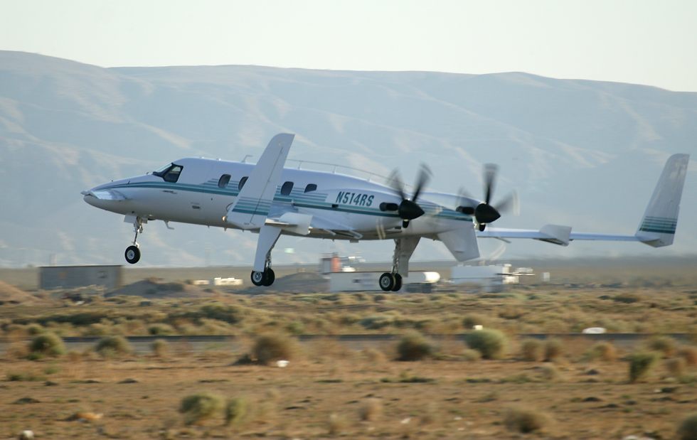 Starship chase plane taking off